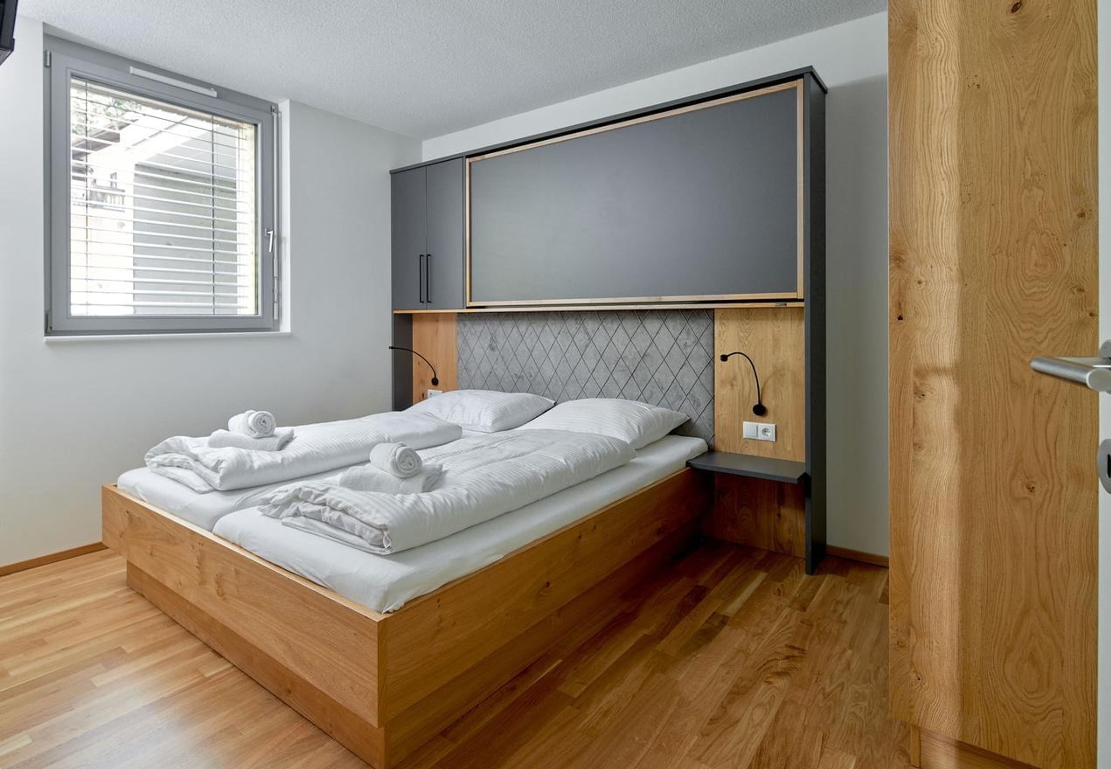 Zapfig Living Apartment 32 - Image 3