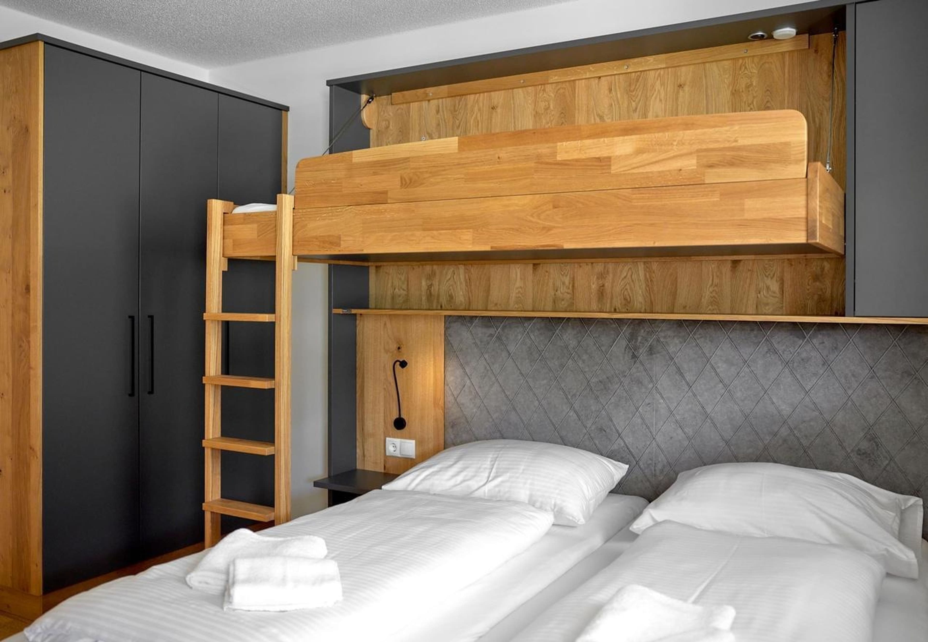 Zapfig Living Apartment 33 - Image 5